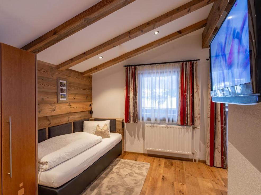 Haus Gisela Hotel Oetz Luaran gambar