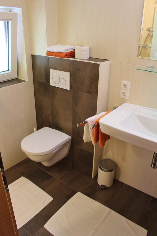 Haus Gisela Hotel Oetz Luaran gambar