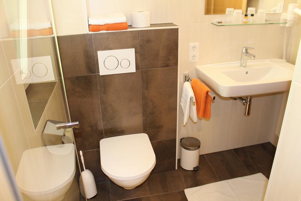Haus Gisela Hotel Oetz Luaran gambar