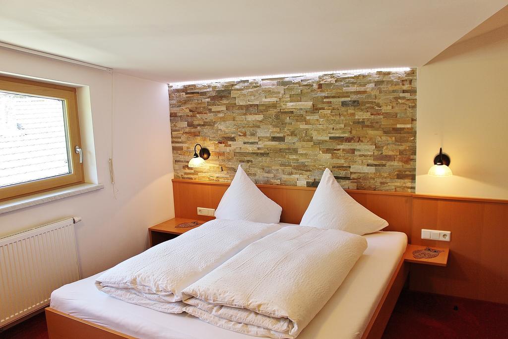 Haus Gisela Hotel Oetz Luaran gambar