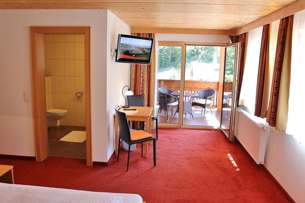 Haus Gisela Hotel Oetz Luaran gambar